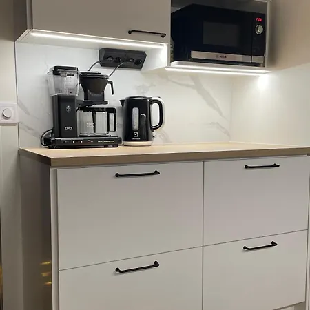 Spacious Family With Sauna & Free Parking Near Scv *