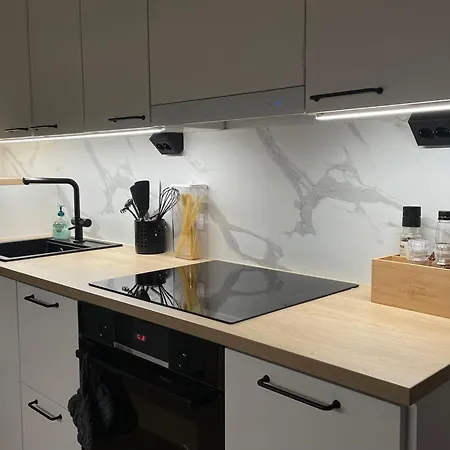 Family Home For 5 Near Santa Claus Village, Sauna & Free Parking * רובניימי