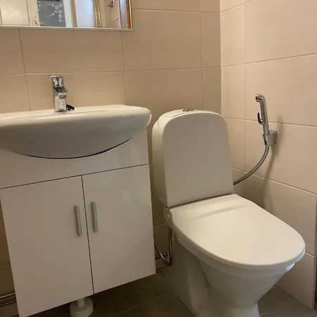 Family Home For 5 Near Santa Claus Village, Sauna & Free Parking דירה *